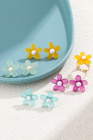 FLOWER SHAPE RESIN EARRINGS - Evolve Elegance Boutique