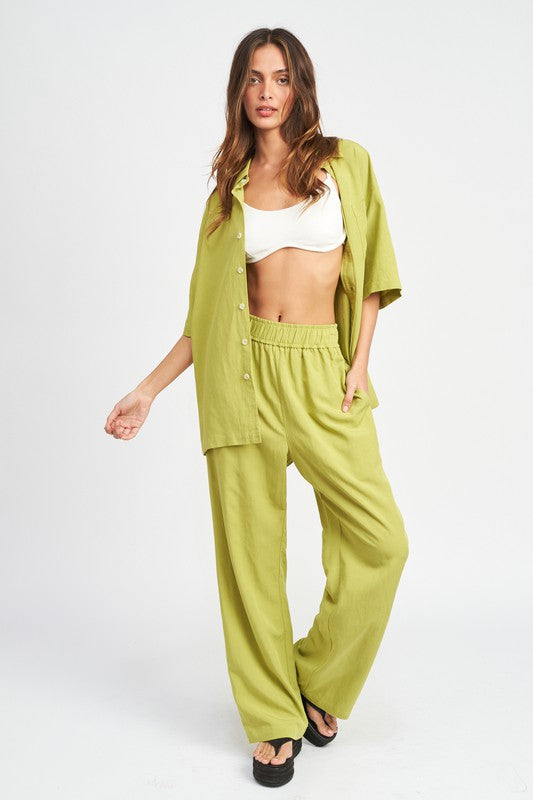 BUTTON UP OVERSIZED SHORT SLEEVE SHIRT - Evolve Elegance Boutique