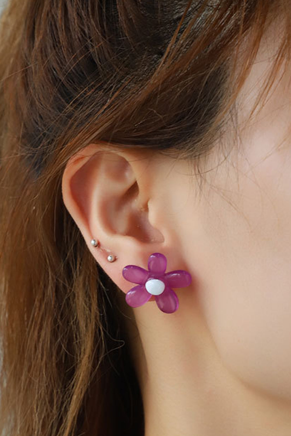 FLOWER SHAPE RESIN EARRINGS - Evolve Elegance Boutique