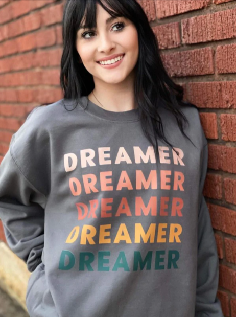 DREAMER REPEAT SWEATSHIRT - Evolve Elegance Boutique