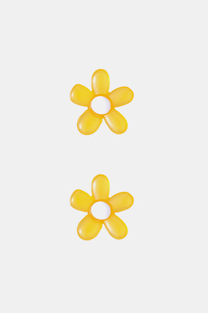 FLOWER SHAPE RESIN EARRINGS - Evolve Elegance Boutique